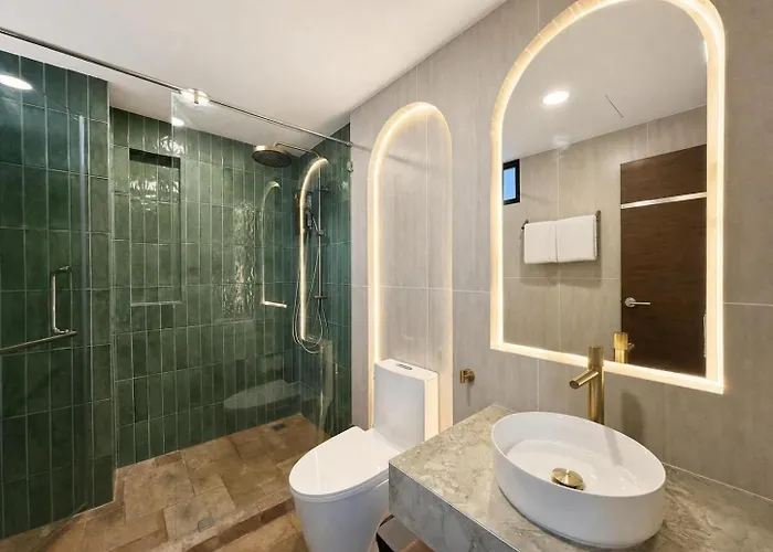 5 Bedroom Pool With Netflix